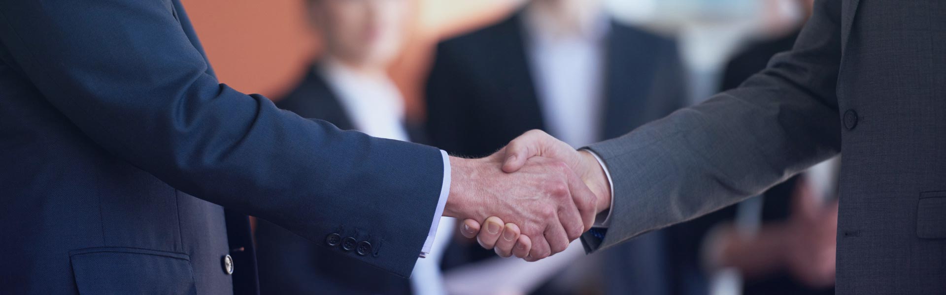 Կապ մեզ հետ